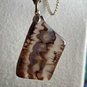 Unique Vintage Crazy Lace Agate Pendant Necklace